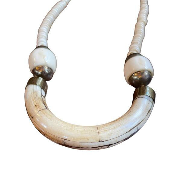 Vintage Bone Necklace Tribal Buffalo Western Horn Collar African Lobster Closure - Picture 3 of 6